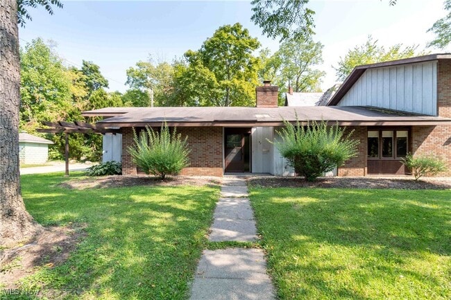 Primary Photo - 37 S Cedar St