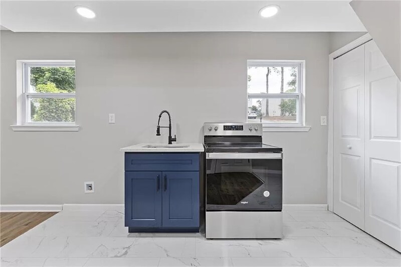 Building Photo - 5930 Sierra Dr NW