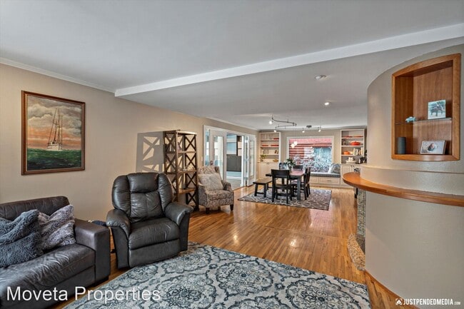 Building Photo - 4 br, 3.5 bath House - 1334 K Street