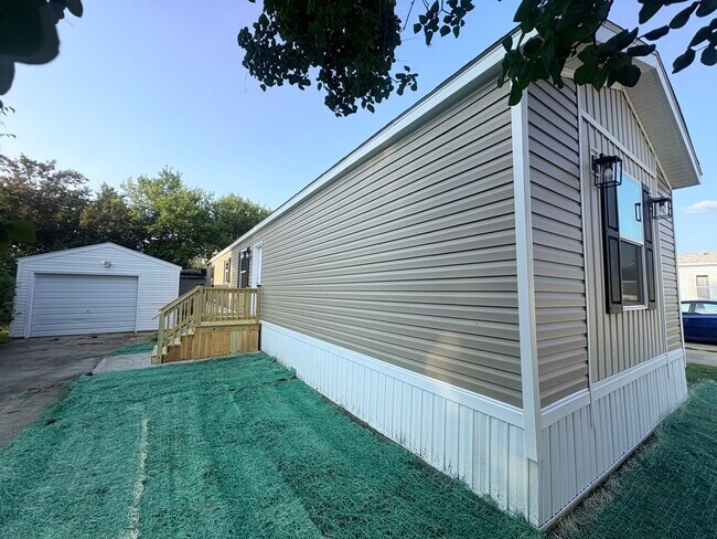 Building Photo - 308 Autumn Park Dr