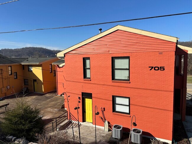 Building Photo - 705 Wilkinson Blvd