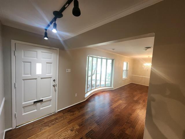 Building Photo - 3410 Whitehall Dr