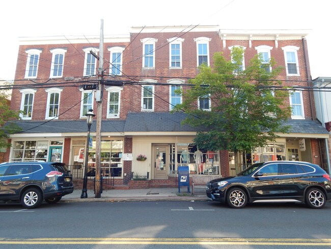 Apartment on the 2nd & 3rd Floor - 30 S State St