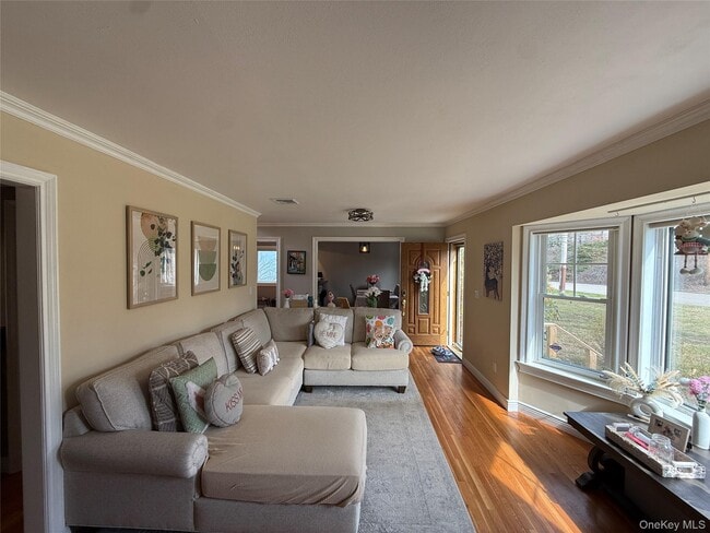 Building Photo - 16 Minkel Rd