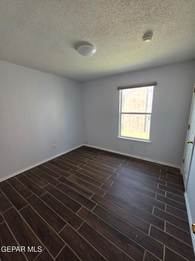 Building Photo - 5640 Rick Husband Dr