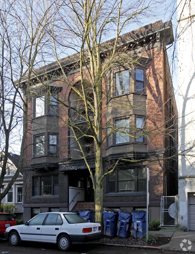 Building Photo - Lismore Apartments