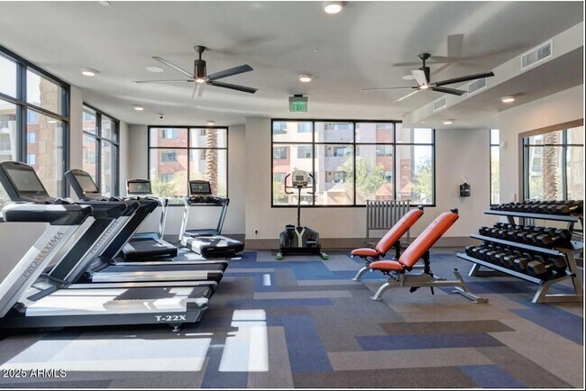 Building Photo - 15501 N Dial Blvd