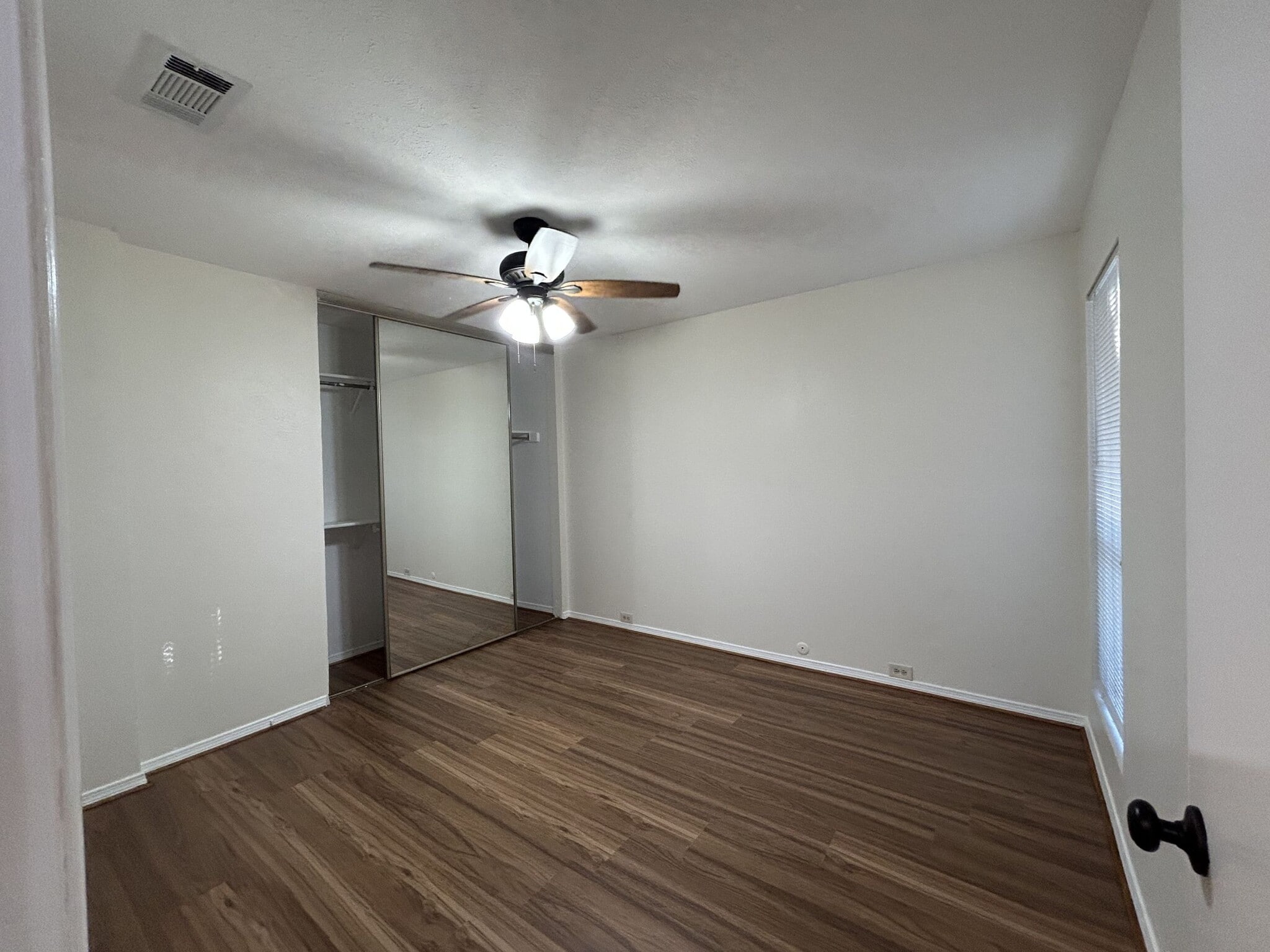 Building Photo - 16412 Lauder Ln