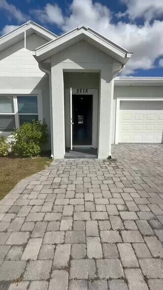 Building Photo - 2215 Andalusia Blvd