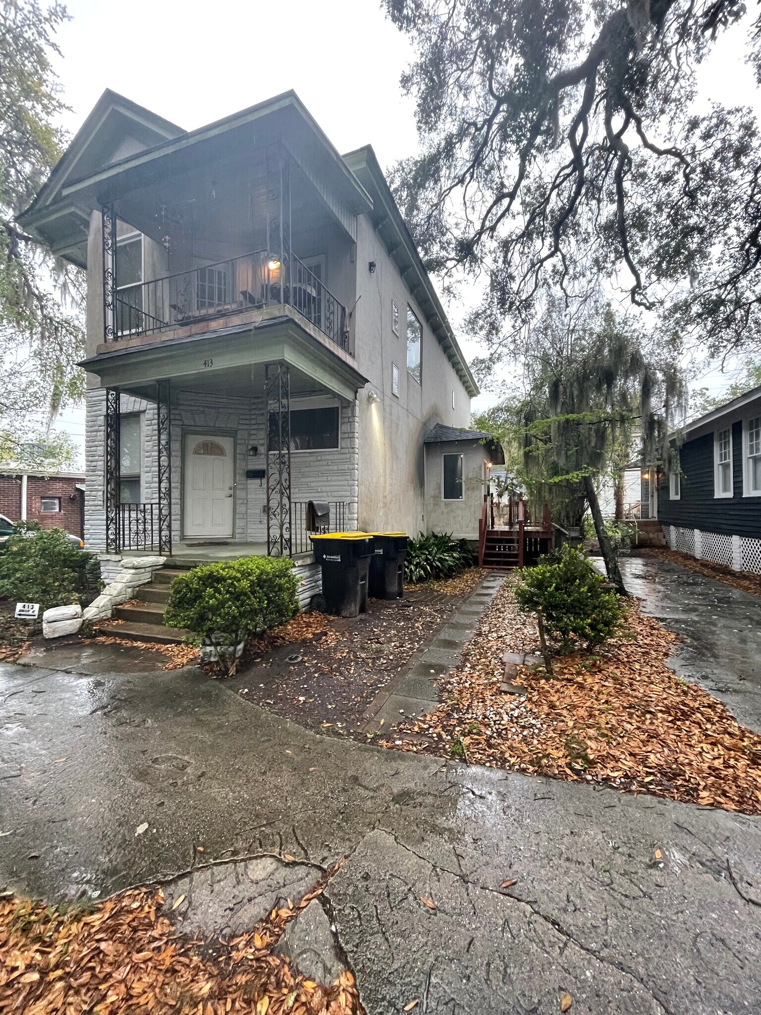 Front Of The House - 413 E 38th St