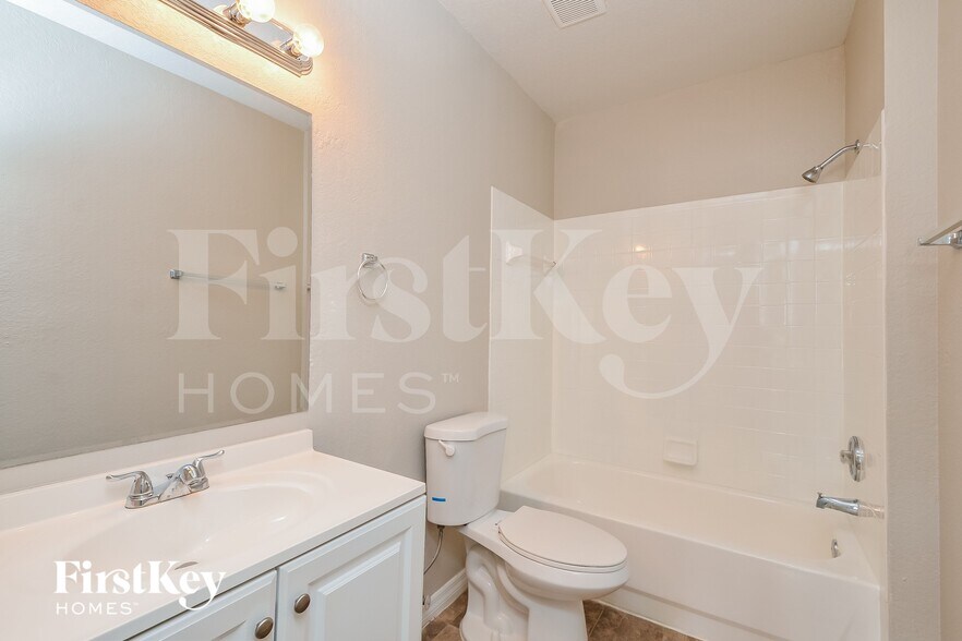 Building Photo - 1523 S Cranberry Blvd