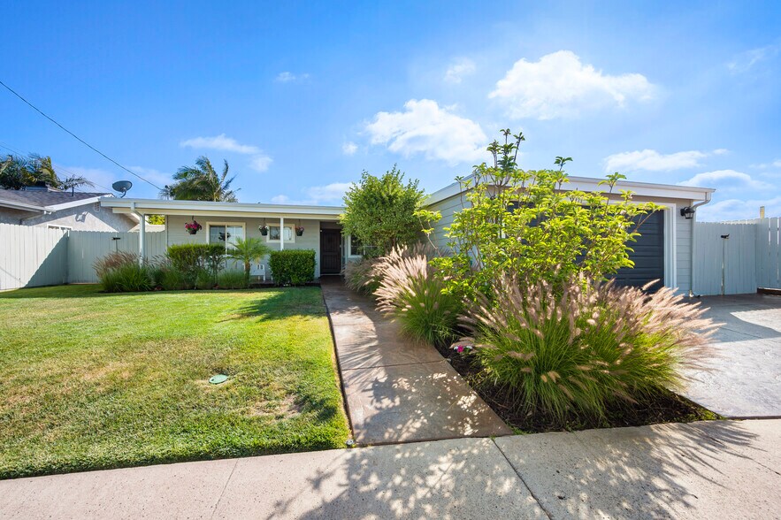 Building Photo - 3244 Marathon Drive