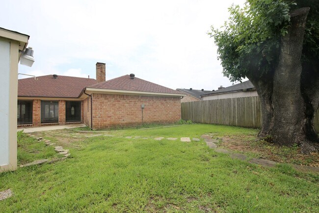 Building Photo - 11662 Sagewillow Ln