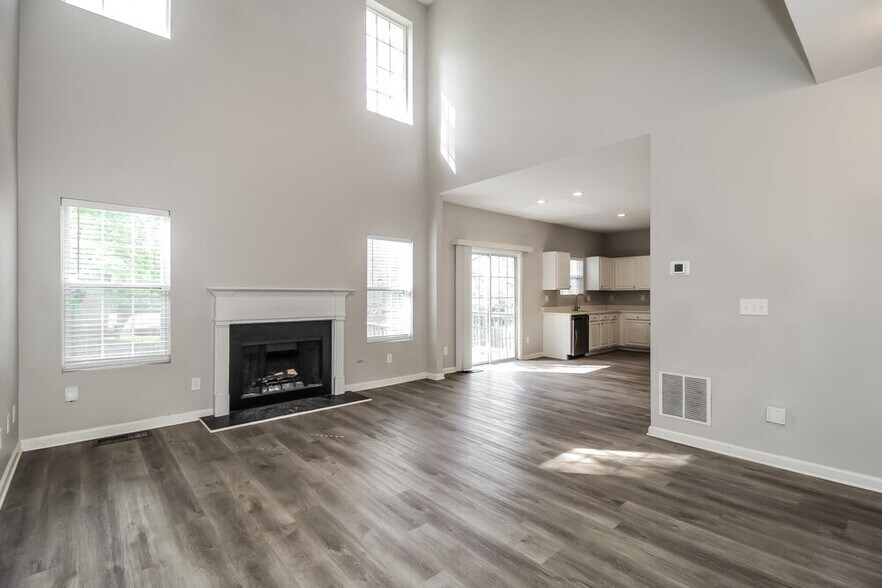 Building Photo - 2981 Courtland Oaks Trail SW