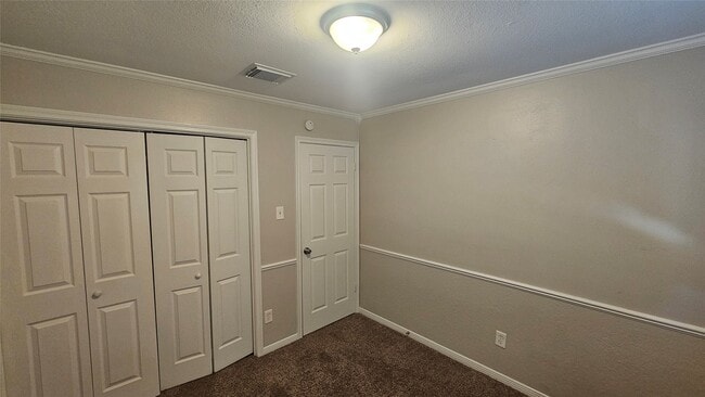 Building Photo - 19522 Lake Hollow Ln