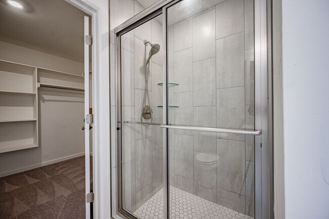 Building Photo - Welcome Home! This beautiful 3 bed home in...