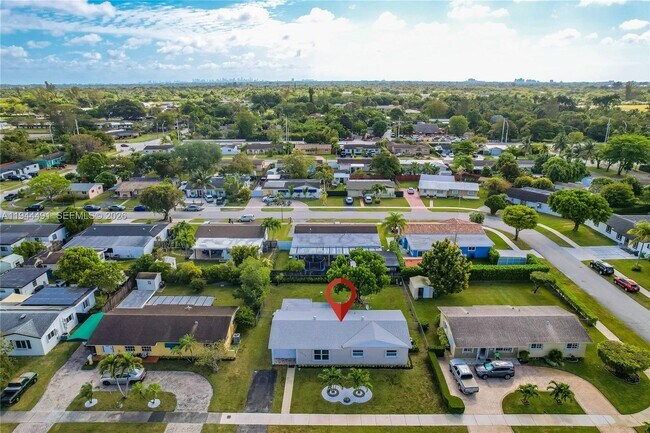 Building Photo - 5215 SW 128th Ave