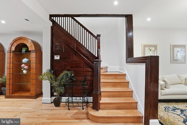 Building Photo - 56 Adams St NW