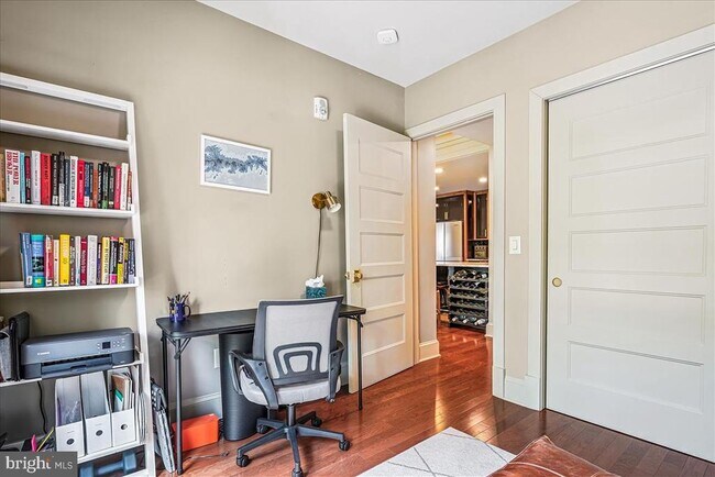 Building Photo - 1301 H St NE