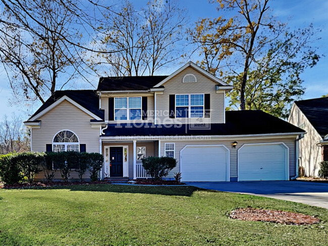 Primary Photo - 157 Oak Bluff Road