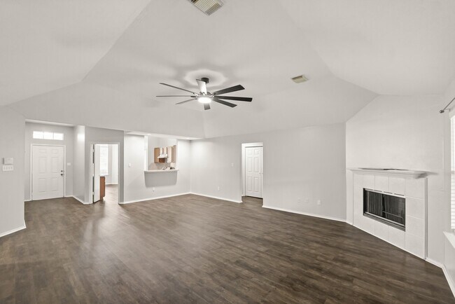 Building Photo - 3651 Woodlace Dr