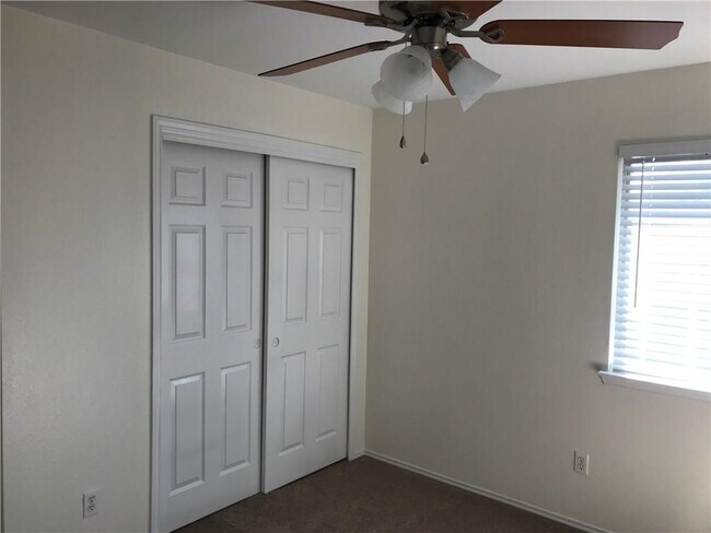 Building Photo - 4507 Hoffman Dr