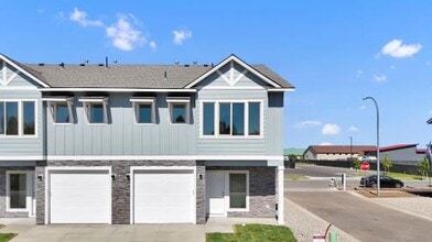 Building Photo - 749 Creative Way