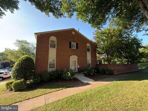 Building Photo - 4360 Greenberry Ln
