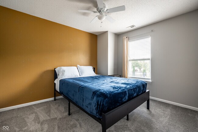 Building Photo - 11849 Wapiti Way