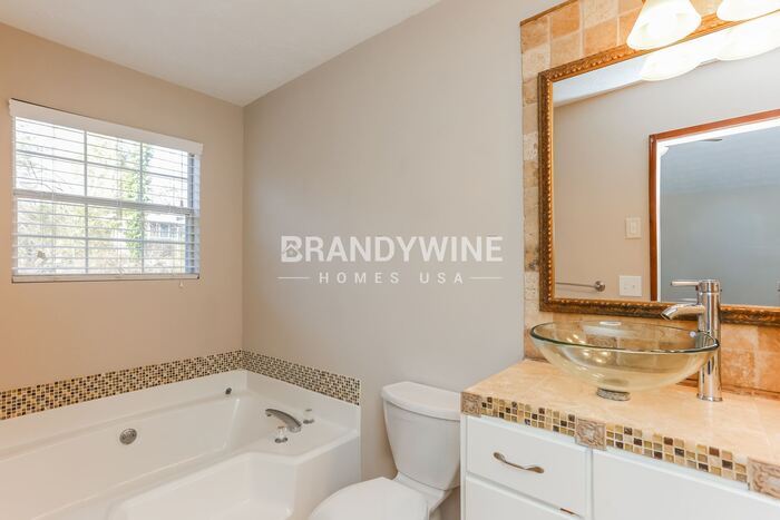 Building Photo - 5222 Biffle Rd