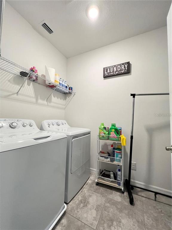 Building Photo - 11187 Hanlon Ter Aly