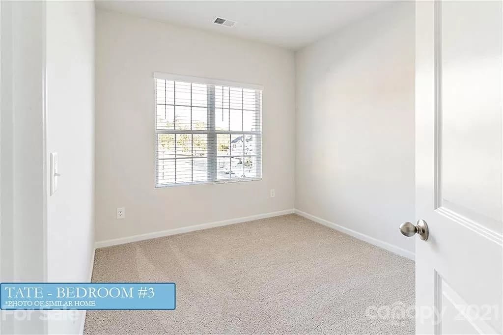 Building Photo - Room in Townhome on Beatty Woods Dr