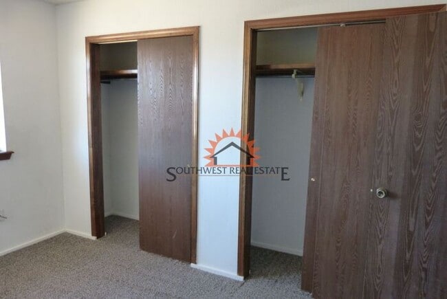 Building Photo - Super cute 2 bedrooms 1 bath apartment.