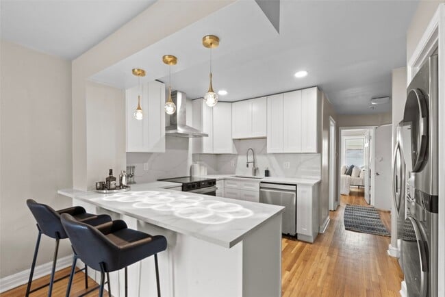 Building Photo - 4930 Kemper Ave