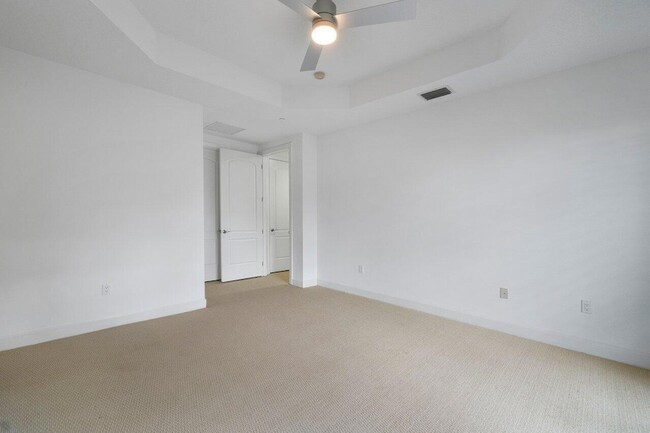 Building Photo - 4886 NW 16th Ave