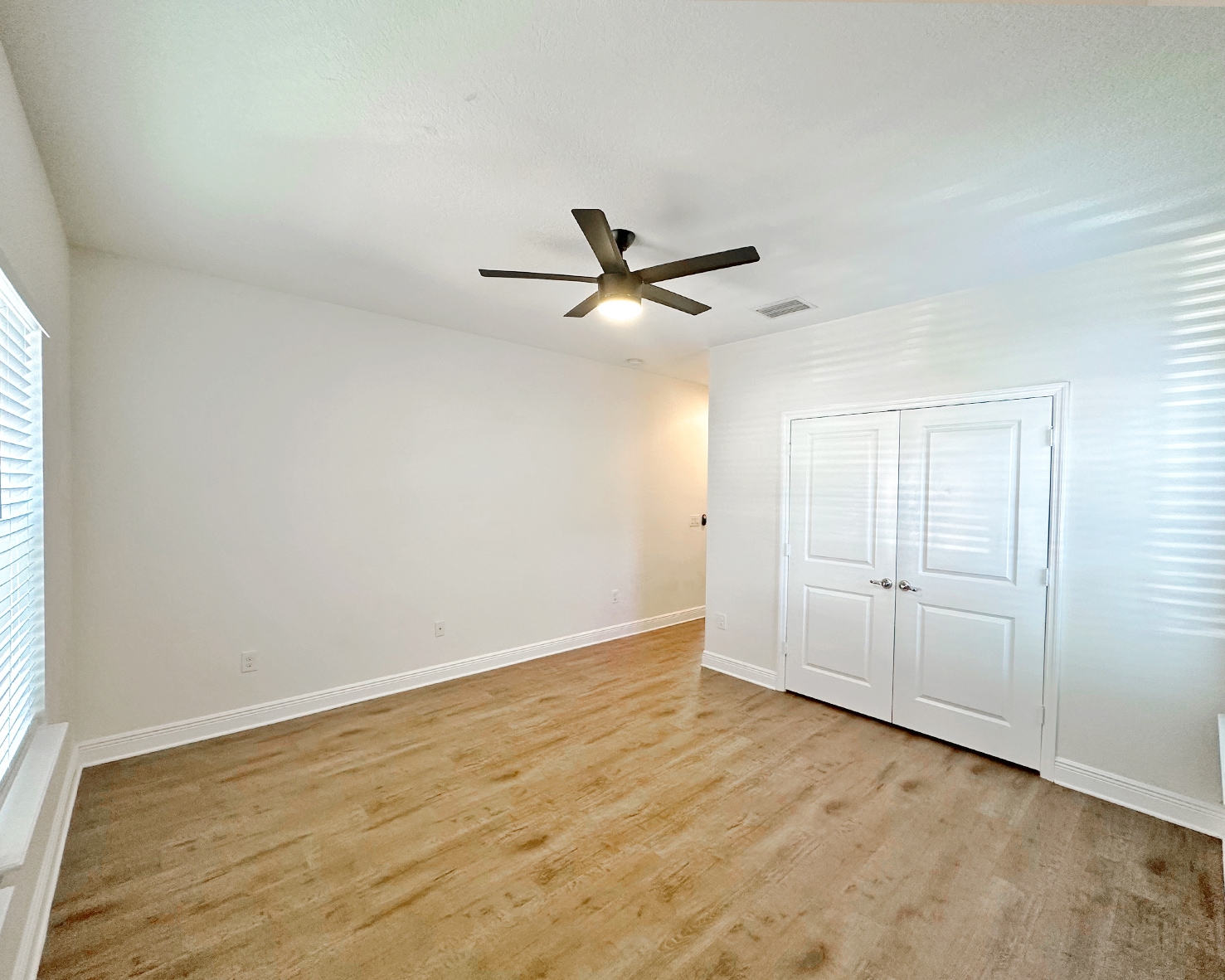 Large double door closets with plenty of space. - 1736 W Walnut St