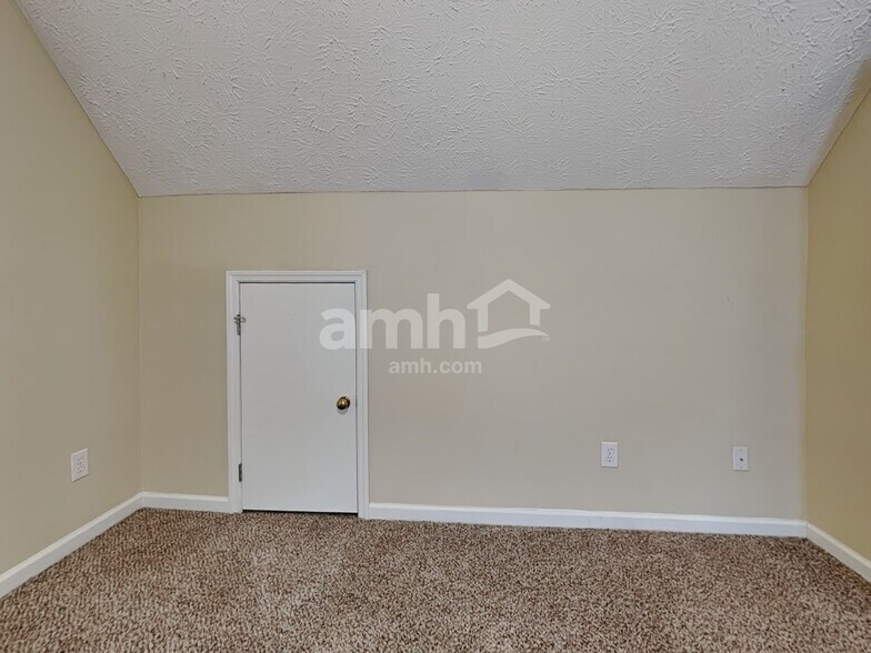 Building Photo - 6955 Saint Croix Ln