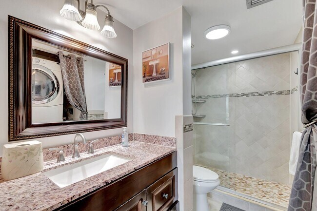 Building Photo - 7101 Golf Colony Ct