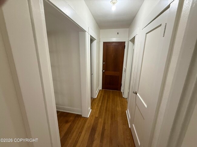 Building Photo - 436 Main St