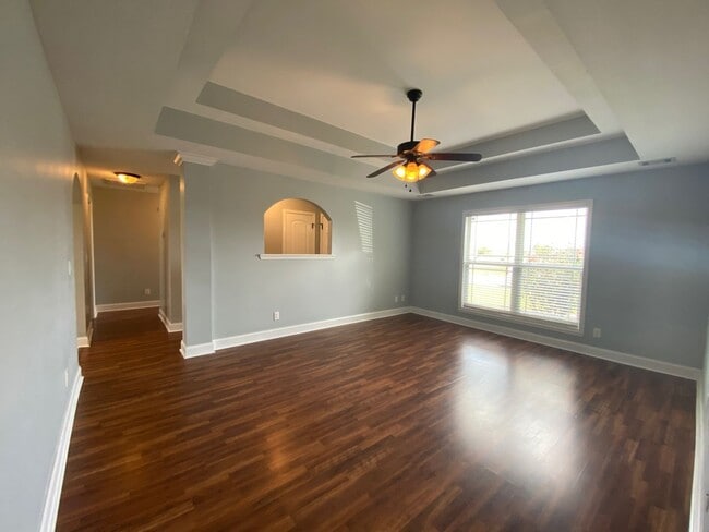 Building Photo - Adorable 3 bed/2 bath home! Great location!