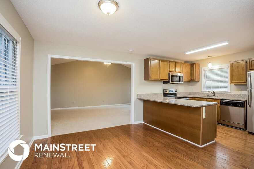 Building Photo - 5701 Chinaberry Pl