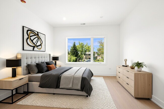 Building Photo - 9214 Washington St