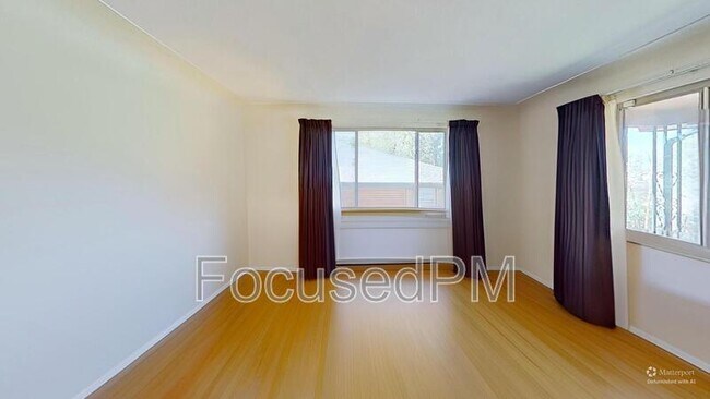 Building Photo - 4030 S Fox St