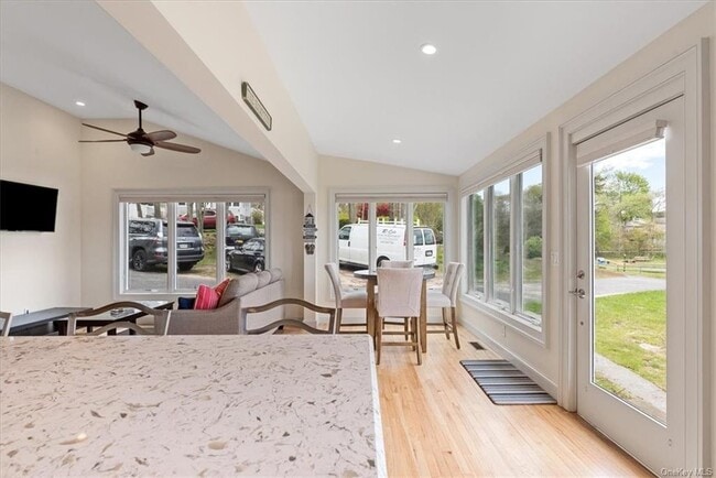 Building Photo - 73 W Tiana Rd