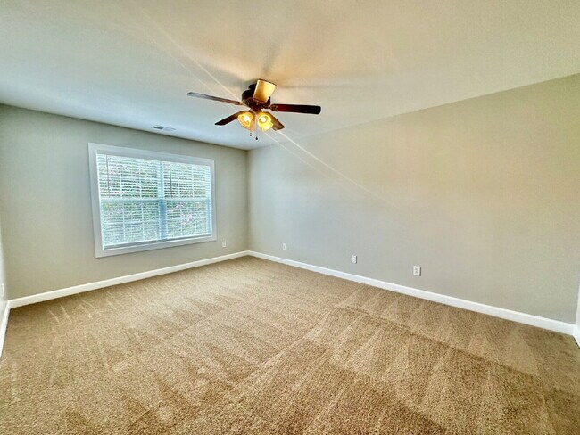 Building Photo - Spacious Four-Bedroom Home with a Bonus Room in Lawton Station!