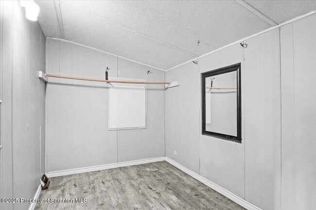 Building Photo - 128 Franklin Ave