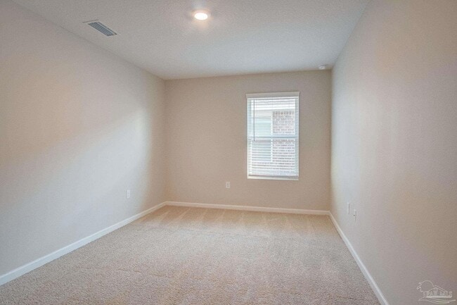 Building Photo - 7818 Lakeside Oaks Dr