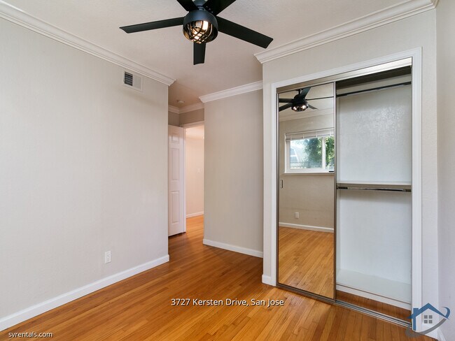 Building Photo - 3727 Kersten Dr