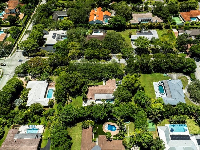 Building Photo - 11905 SW 67th Ave