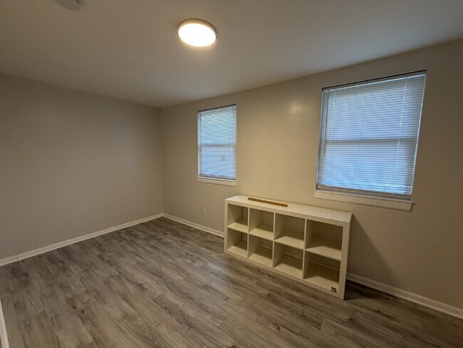 Building Photo - Charming Home with Modern Upgrades